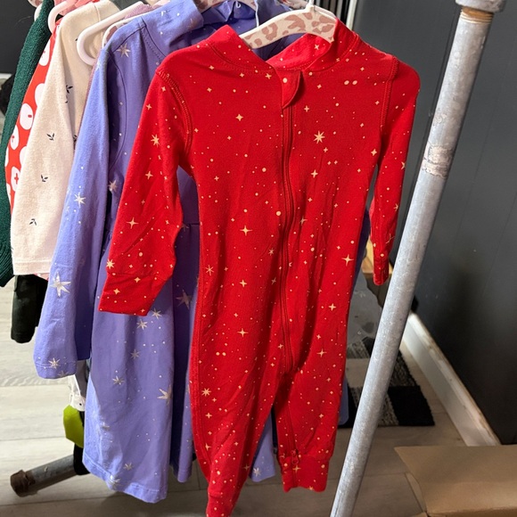 Hanna Andersson Other - Hanna Andersson Red Gold Star Zip One-Piece Footie